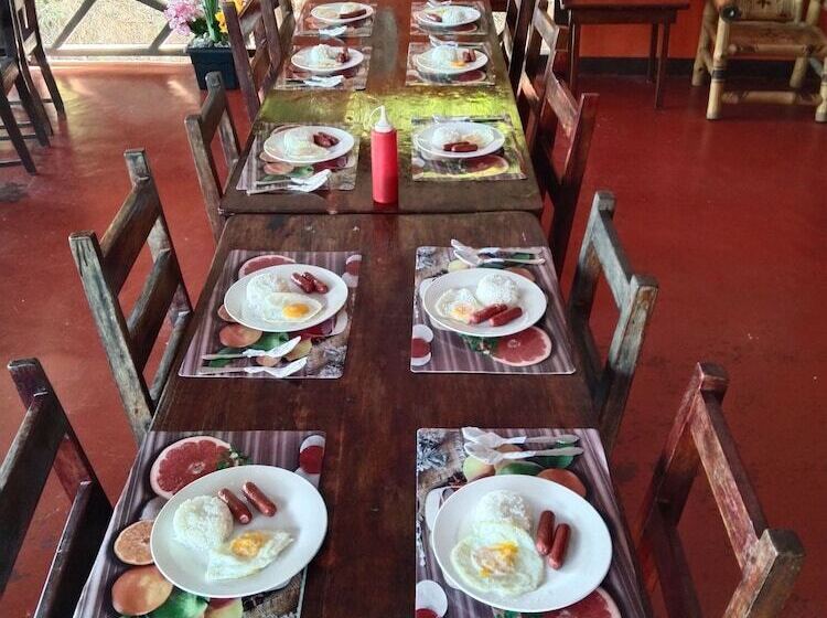 El Nido Corner Pension And Restaurant