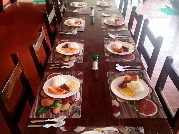 El Nido Corner Pension And Restaurant