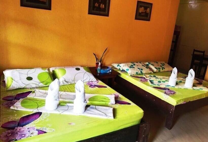 El Nido Corner Pension And Restaurant