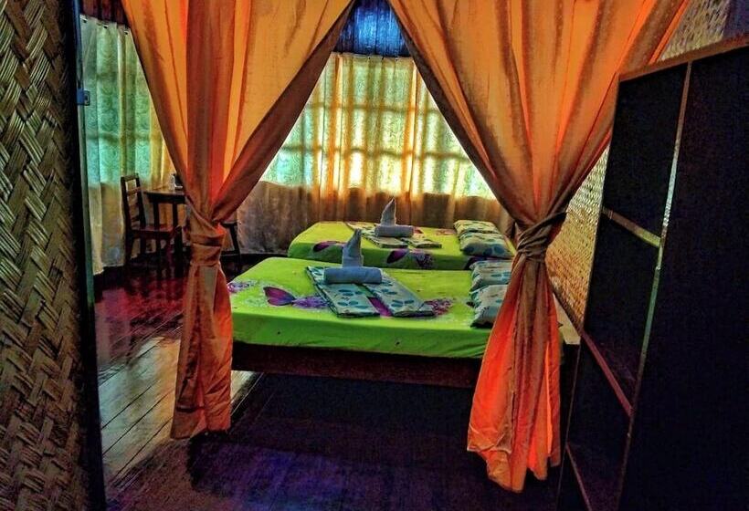 El Nido Corner Pension And Restaurant