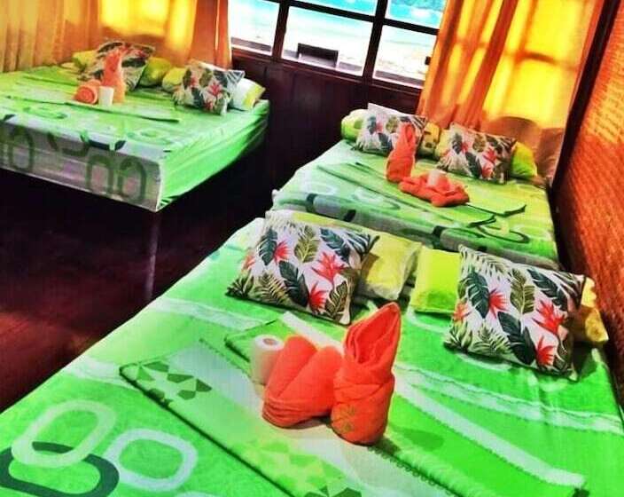 El Nido Corner Pension And Restaurant