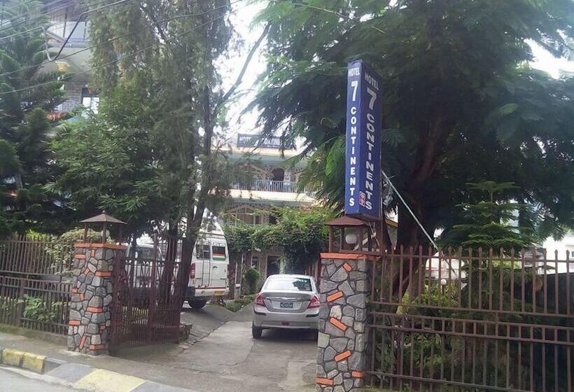 هتل Seven Continents