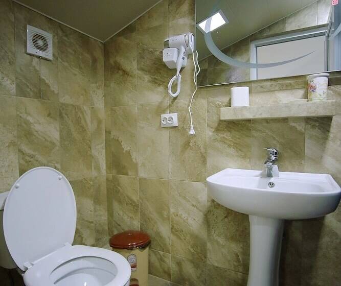 پانسیون Meridian