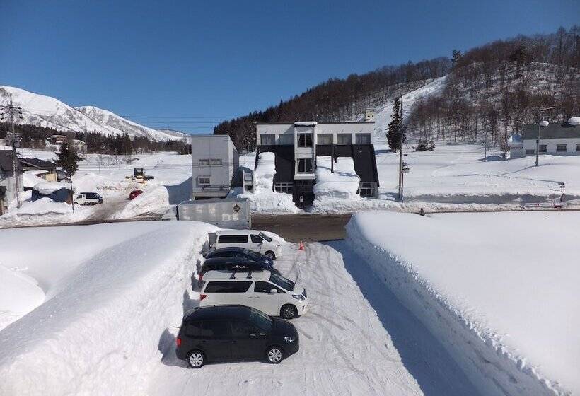 פנסיון Petit Hotel Shanze