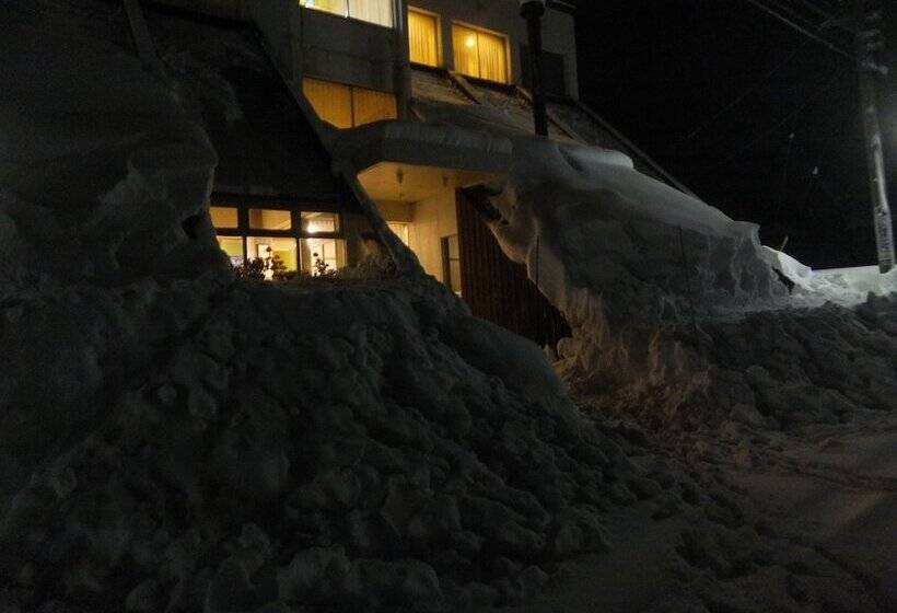 פנסיון Petit Hotel Shanze