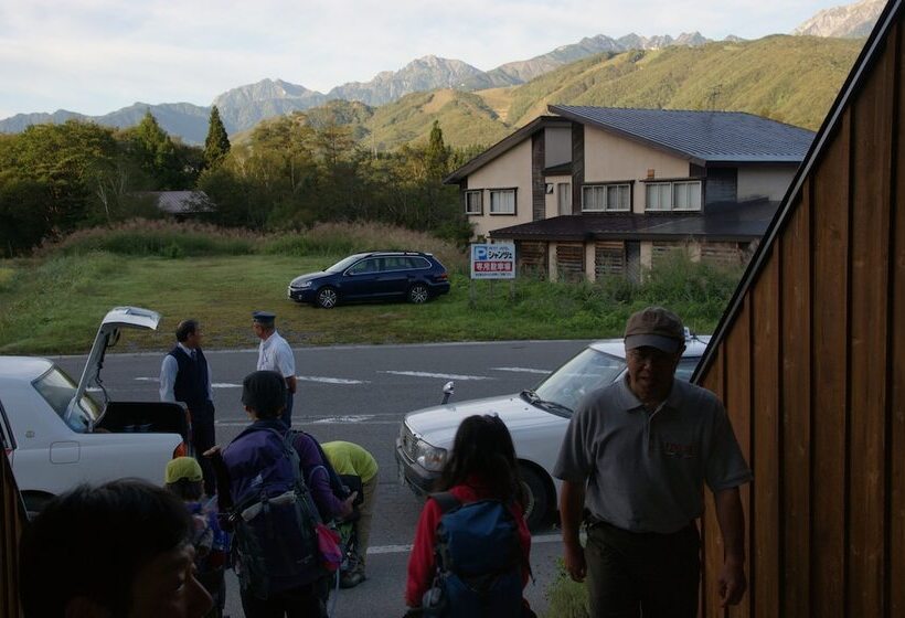 פנסיון Petit Hotel Shanze