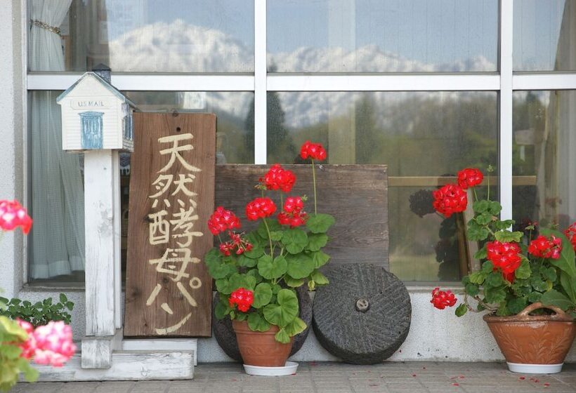 פנסיון Petit Hotel Shanze