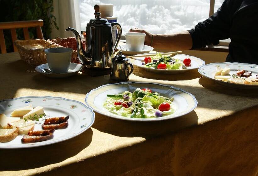 פנסיון Petit Hotel Shanze