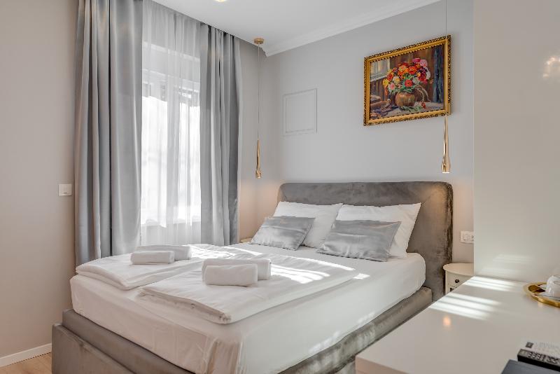 Pensão Piano Suites