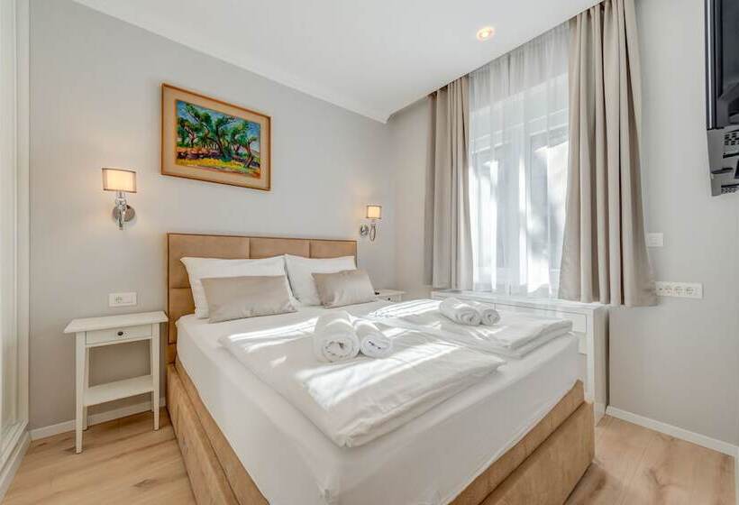 Pensão Piano Suites