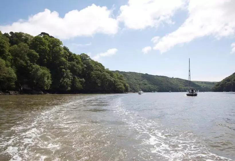 ペンション St Elmo House