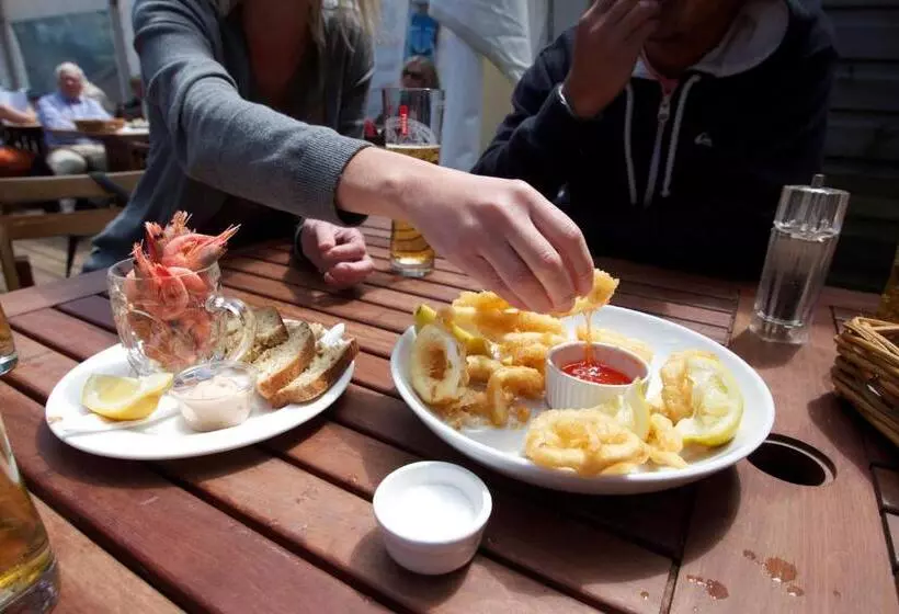 ペンション St Elmo House