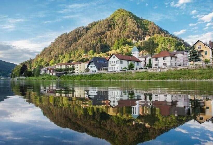 پانسیون Villa Home & Garden Lasko