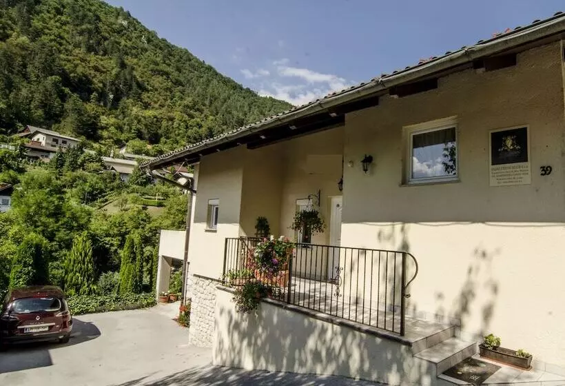پانسیون Villa Home & Garden Lasko