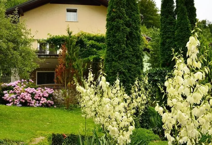 پانسیون Villa Home & Garden Lasko