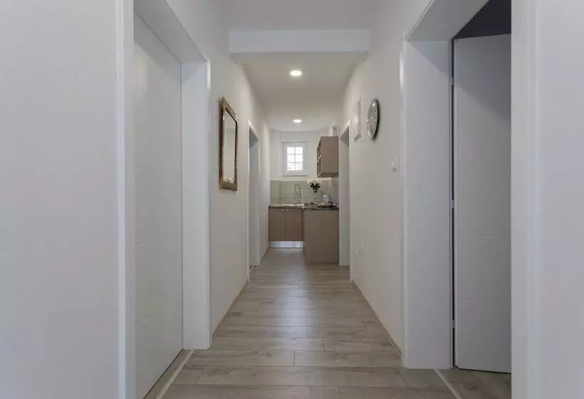 پانسیون Villa Odobasic Rooms