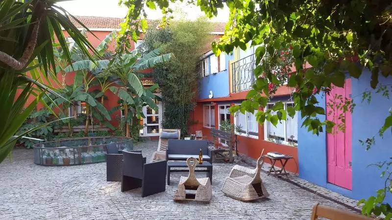 پانسیون Casa Das Três Aguias