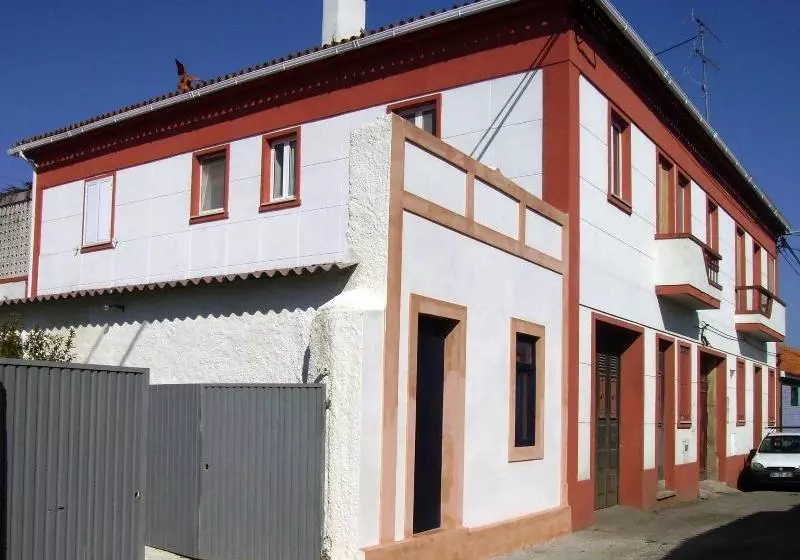 پانسیون Casa Das Três Aguias