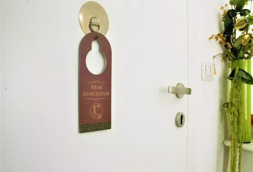 پانسیون B&b Dea Tiburtina