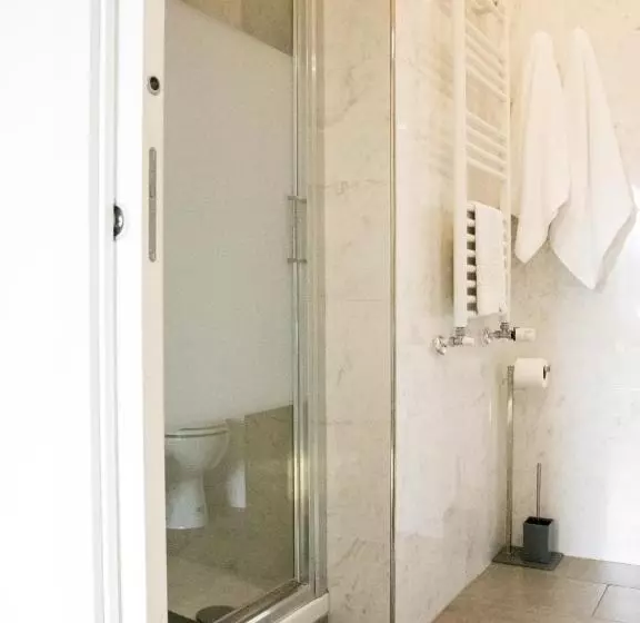 پانسیون B&b Dea Tiburtina