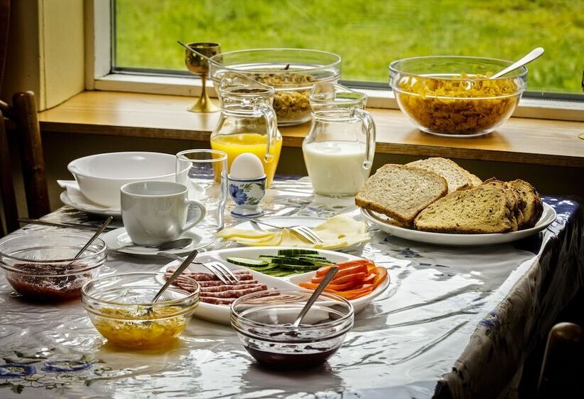 پانسیون Korpudalur Hi Hostel