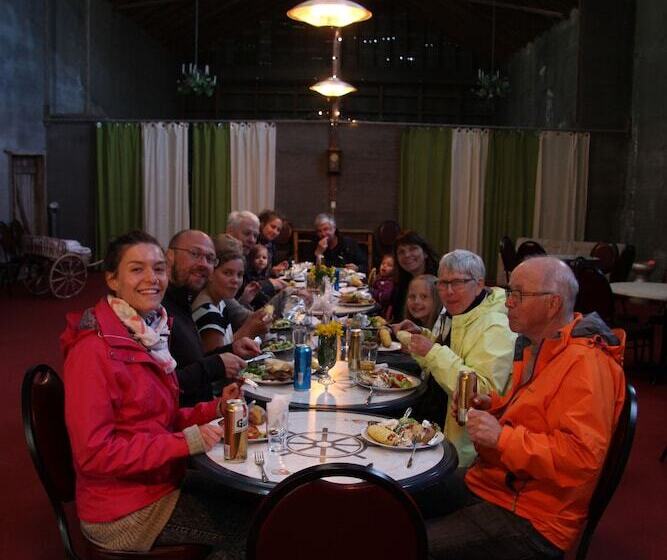 پانسیون Korpudalur Hi Hostel