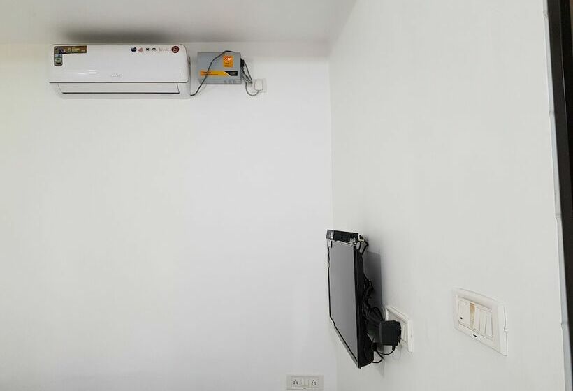 פנסיון Travelholic Luxury