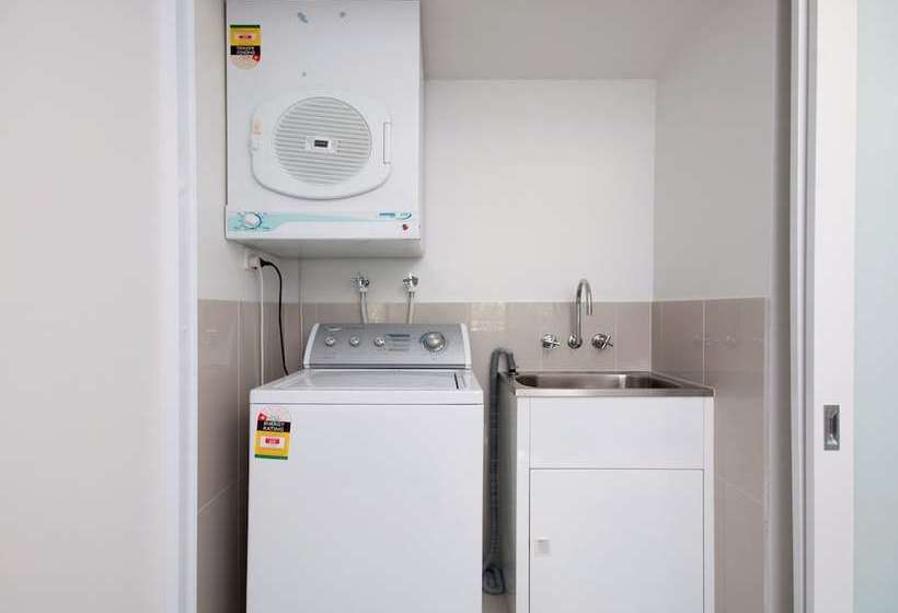 Le Vogue, Unit 11, 16 Magnus Street