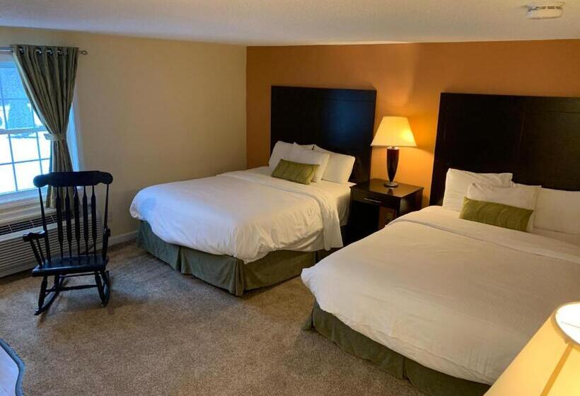 Four Winds Country Motel