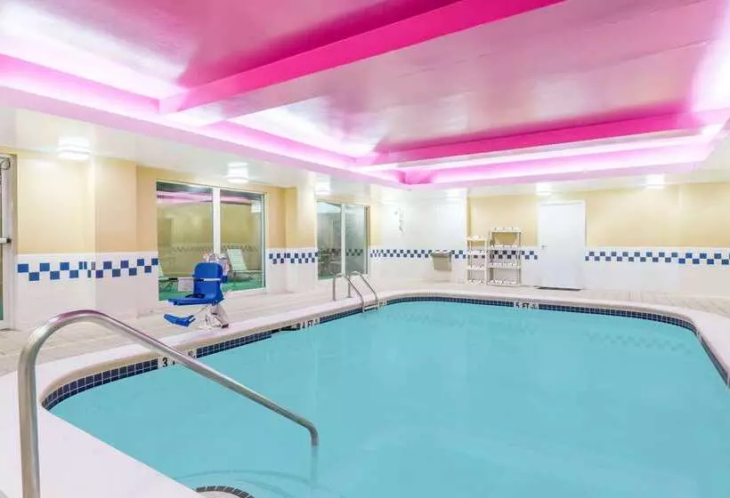 בית מלון כפרי Baymont By Wyndham Lithia Springs Atlanta