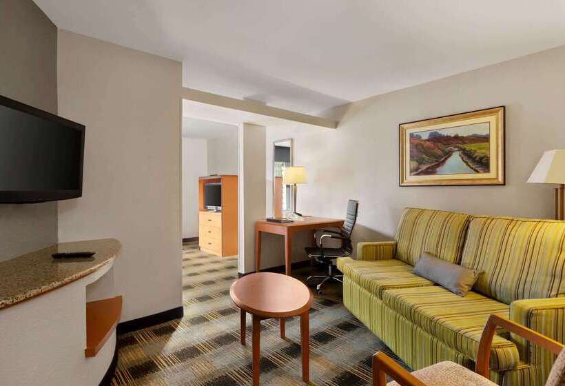 هتل Baymont By Wyndham Lithia Springs Atlanta