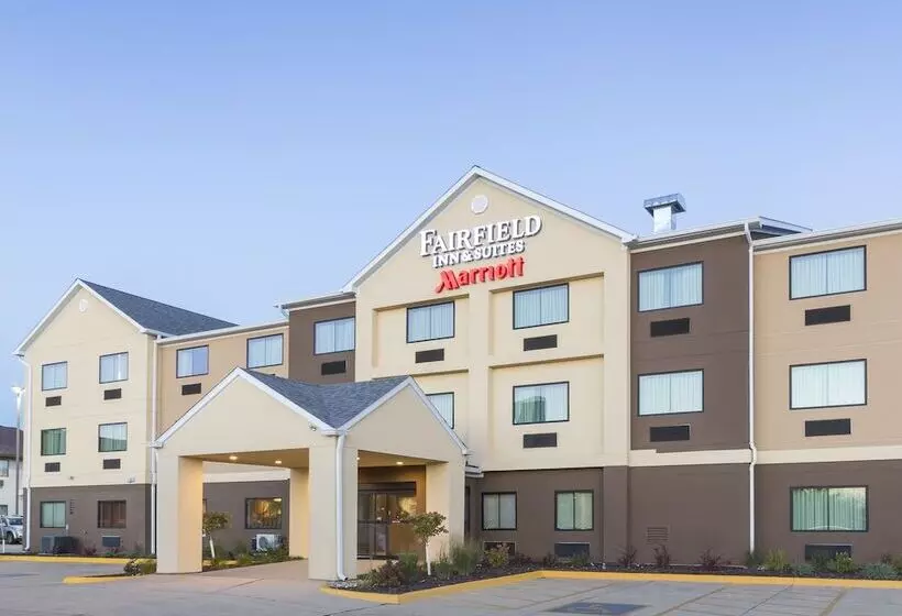 هتل Fairfield Inn & Suites By Marriott Galesburg