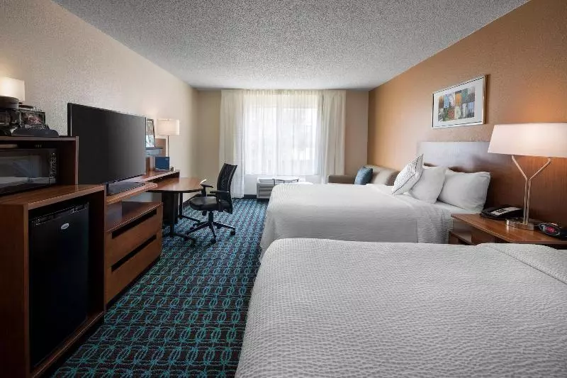 Отель Fairfield Inn By Marriott Loveland Fort Collins
