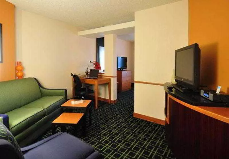 Отель Fairfield Inn By Marriott Loveland Fort Collins
