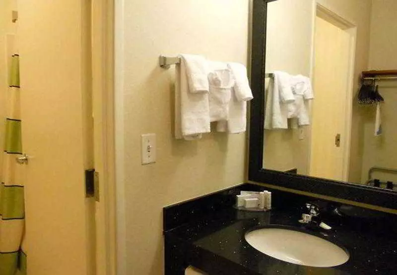 Отель Fairfield Inn By Marriott Loveland Fort Collins