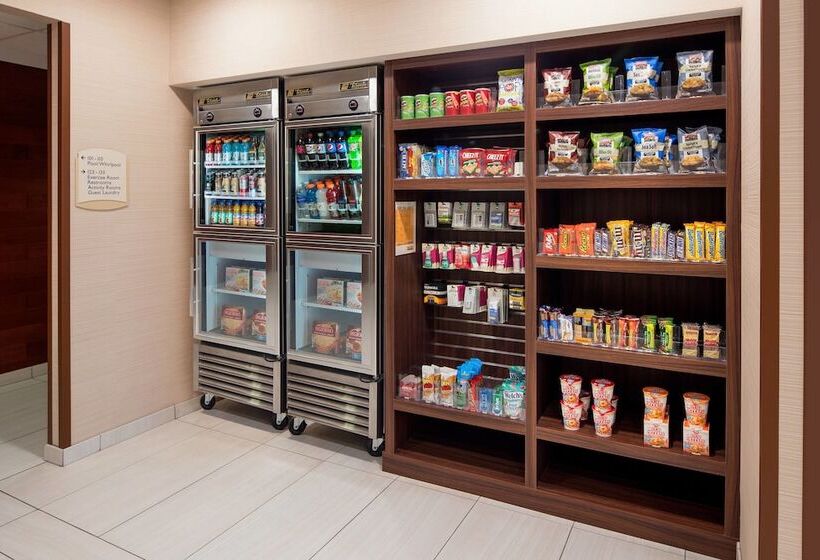 هتل Fairfield Inn By Marriott Loveland Fort Collins