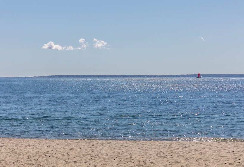 בית מלון כפרי Falmouth Heights Motor Lodge