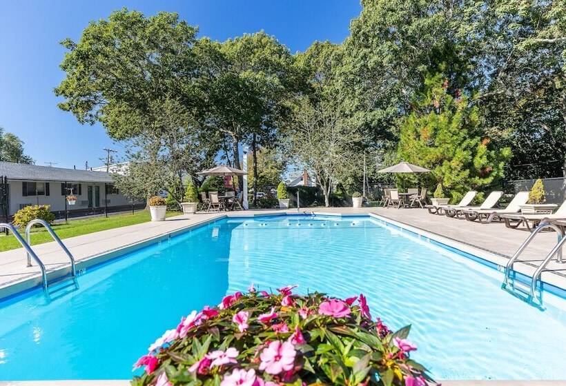 בית מלון כפרי Falmouth Heights Motor Lodge