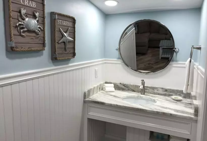 هتل Falmouth Heights Motor Lodge