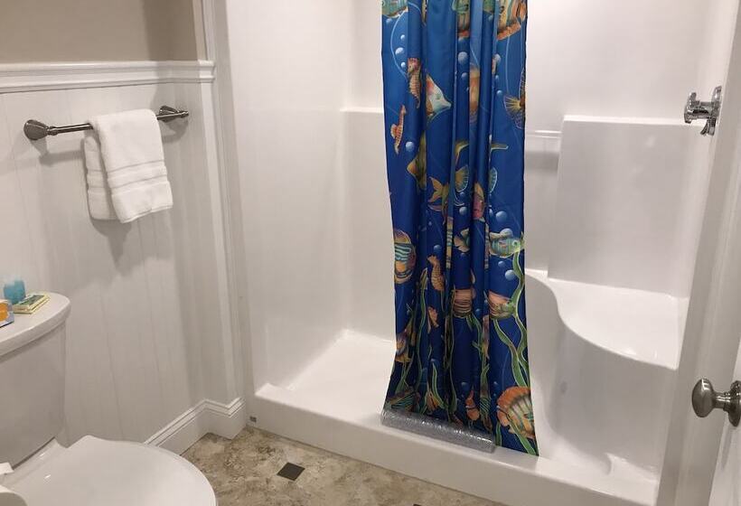 בית מלון כפרי Falmouth Heights Motor Lodge