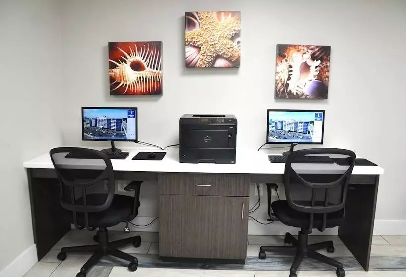 ホテル Fenwick Inn