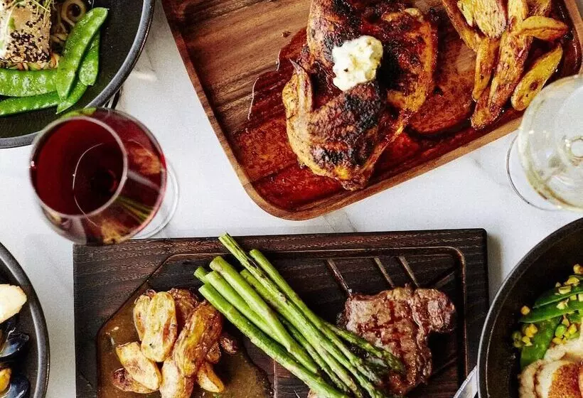 ホテル Fenwick Inn