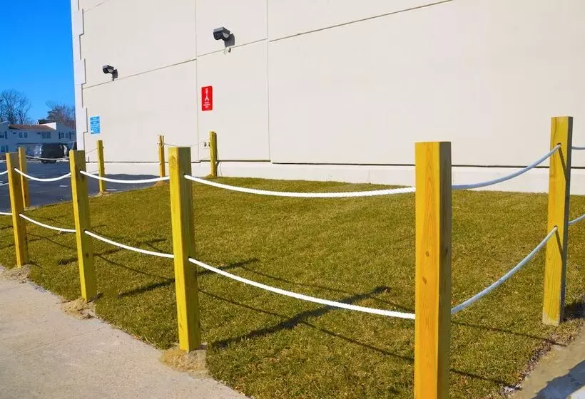 ホテル Fenwick Inn