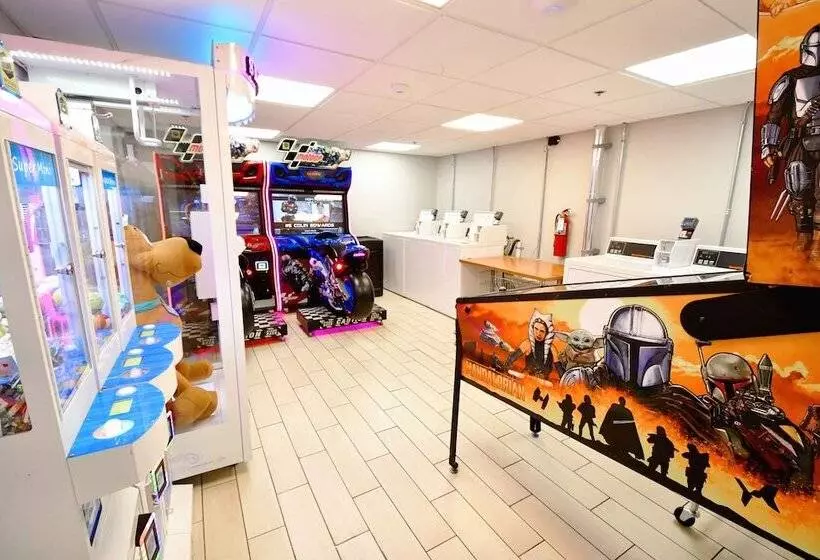 ホテル Fenwick Inn