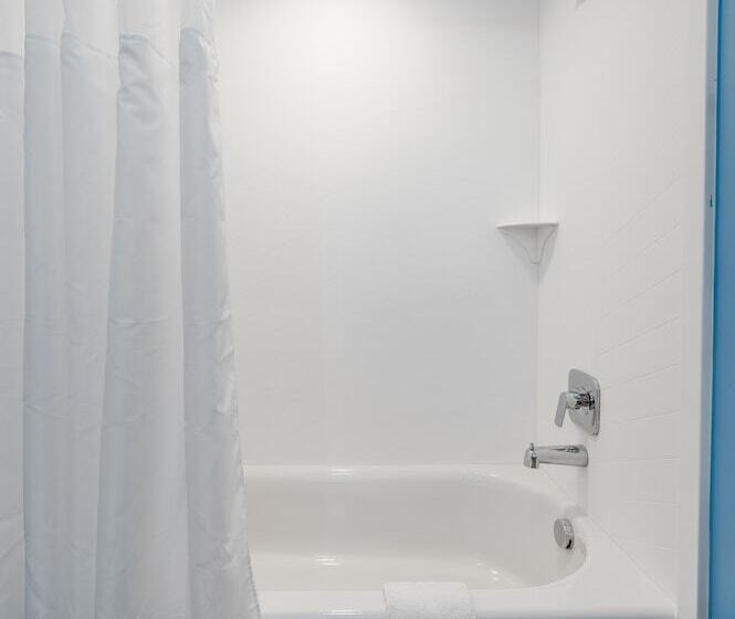 فندق Fenwick Inn