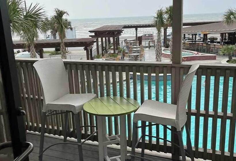 בית מלון כפרי Gaido S Seaside Inn