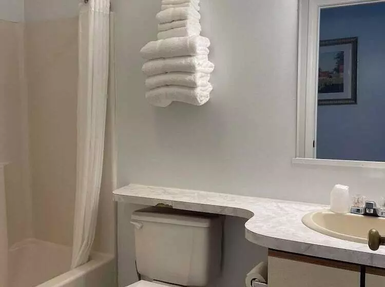 هتل The Grand Beach Inn