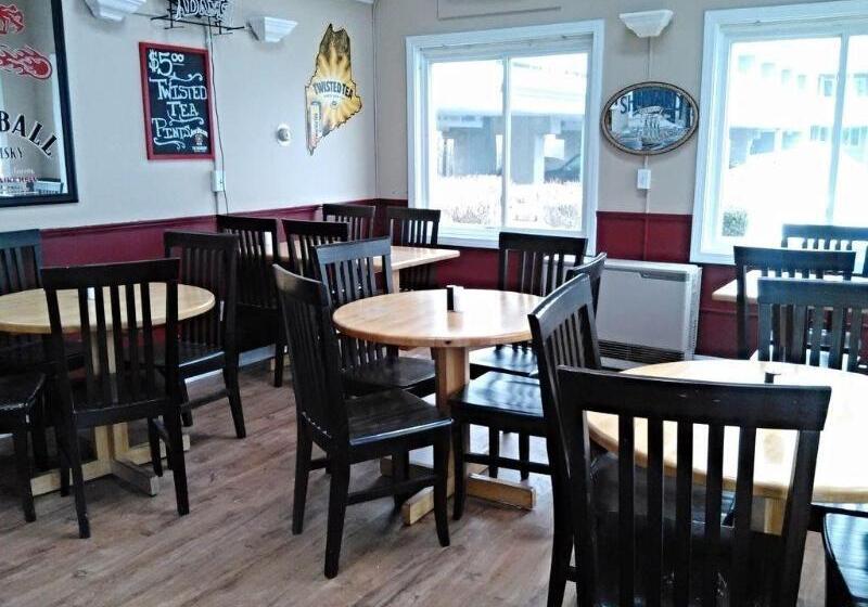 فندق The Grand Beach Inn