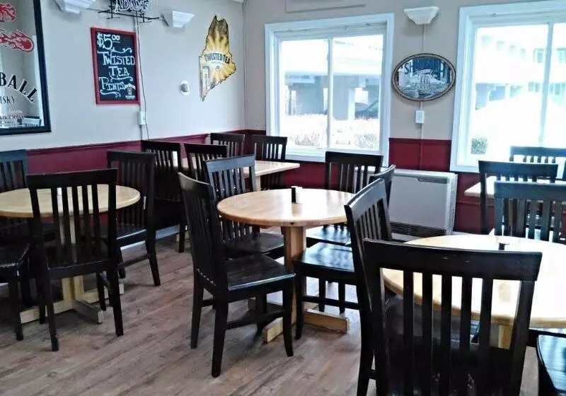 هتل The Grand Beach Inn