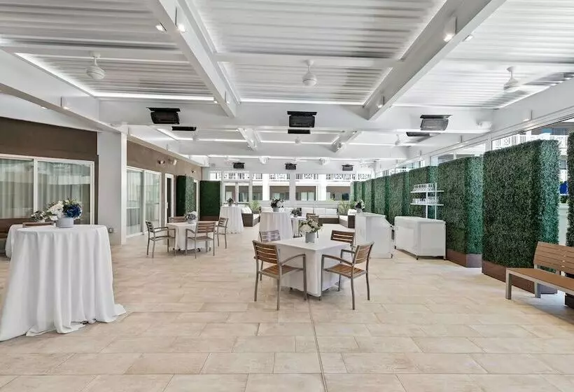 בית מלון כפרי Icona Avalon